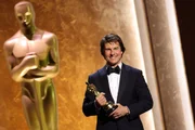 Tom Cruise é homenageado com Oscar honorário pelos 45 anos de carreira