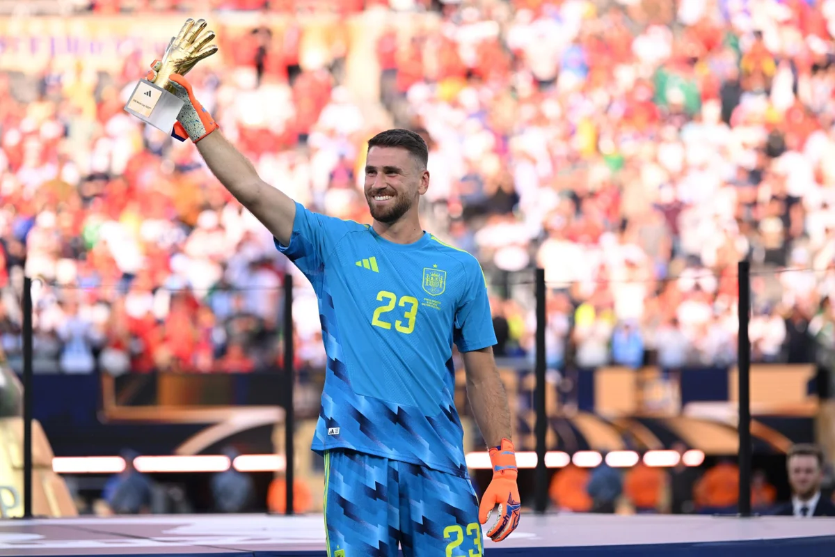 Unia Simón foi eleito o melhor goleiro do torneio Unia Simón foi eleito o melhor goleiro do torneio