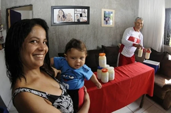 Doadora de leite materno dá exemplo de solidariedade durante as férias