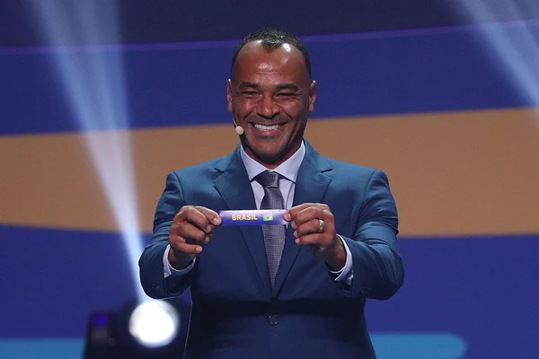 Cafu aprova técnicos brasileiros na Seleção: “Rogério Ceni e Diniz”