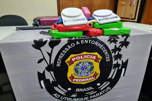 PF encontra 11 quilos de pasta-base de cocaína em casa de traficante