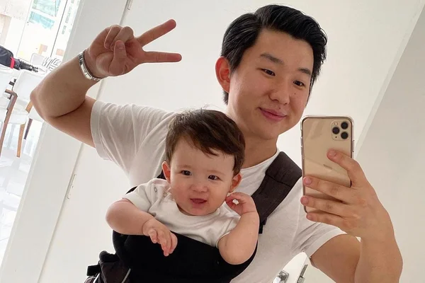 Pyong Lee diz que pretende ensinar hipnose ao filho: “Começar aplicar nele”