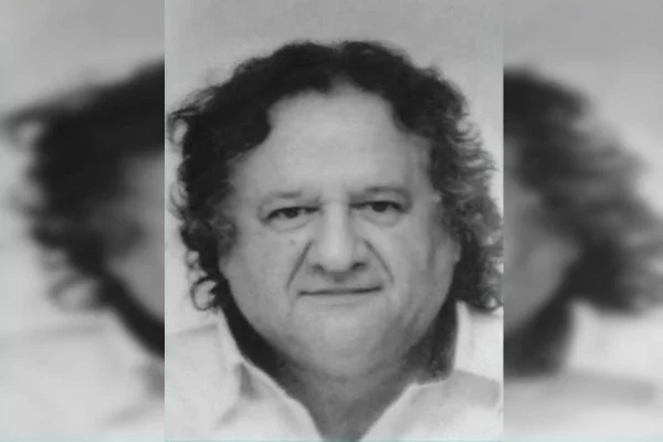 Médico ortopedista Flory Machado Sobrinho