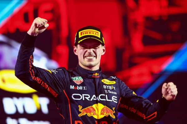 Após 150 corridas, veja como Verstappen se compara a outros campeões