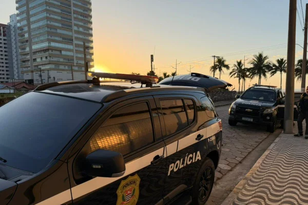 Foto colorida de operação cúpula financeira, realizada pela Polícia Civil, nesta terça-feira (14/4), no Vale do Paraíba e litoral norte de São Paulo.