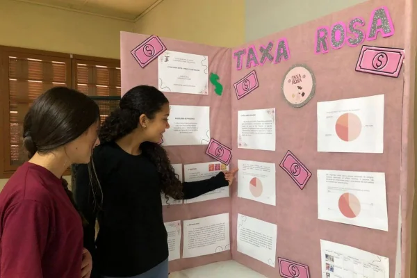 Alunas do RS fazem pesquisa sobre a chamada "taxa rosa" - Metrópoles