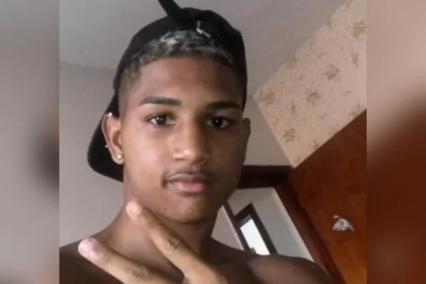 Alexander Gonçalves - Honório Gurgel