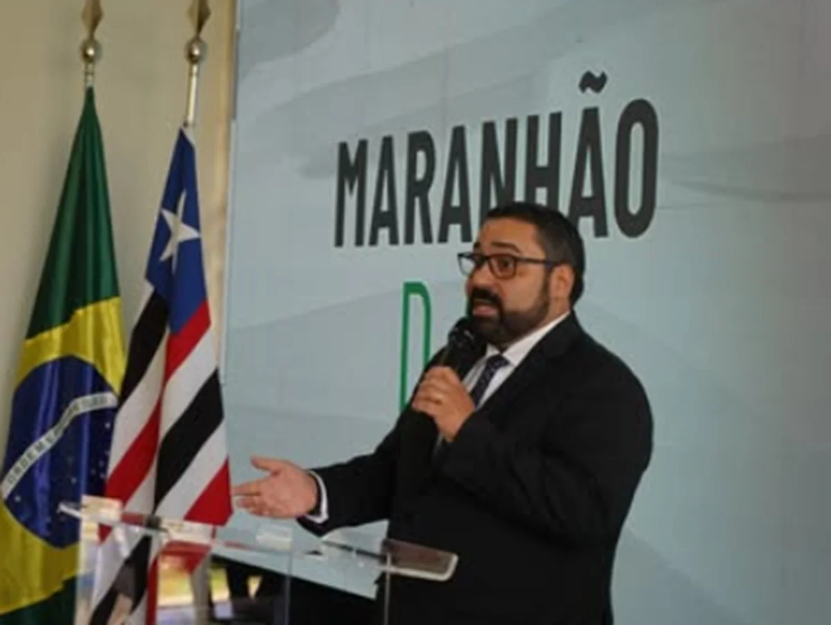 Planalto se irrita com secretário de Portos por leilão em Santos - imagem 1 Planalto se irrita com secretário de Portos por leilão em Santos - imagem 1