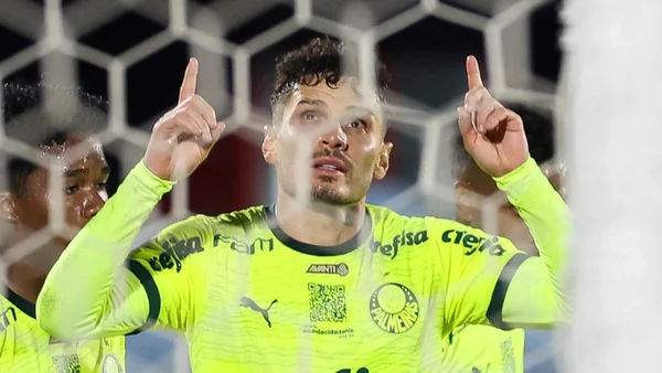 Veiga decide e Palmeiras goleia Liverpool por 5 x 0 na Libertadores