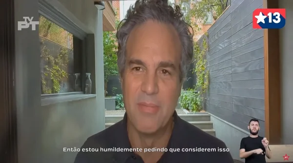 Mark Ruffalo, Danny Glover e Roger Waters pedem voto em Lula