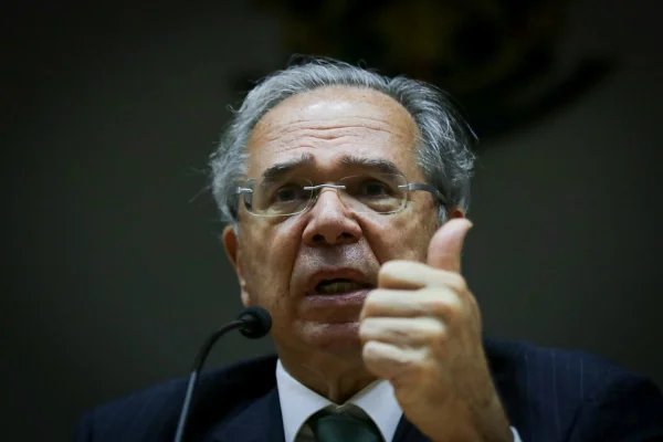 Paulo Guedes em coletiva de imprensa