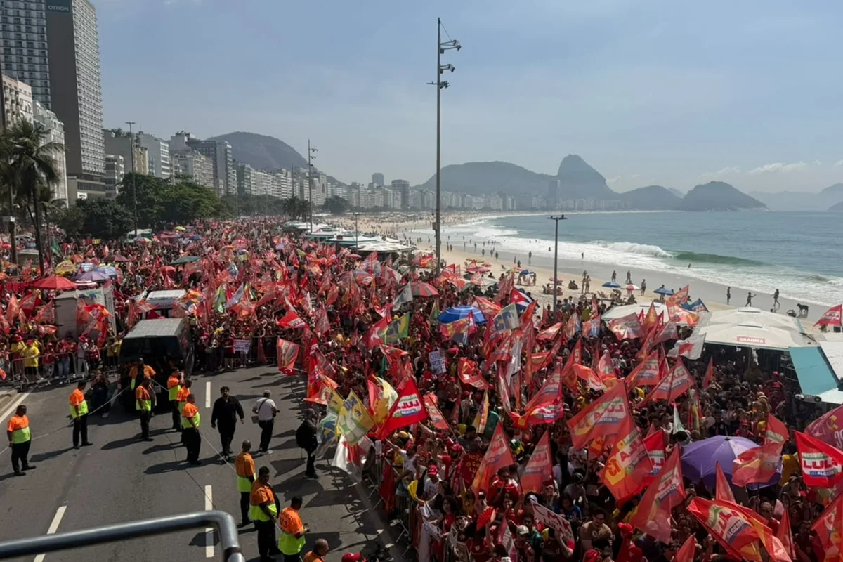 No local, apoiadores do petista já começaram a se mobilizar No local, apoiadores do petista já começaram a se mobilizar