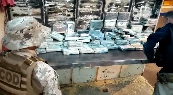 Apreensão de pasta base de cocaína em Goiás