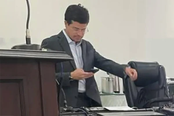 Quem é o “assessor ostentação” líder do esquema de venda de sentenças