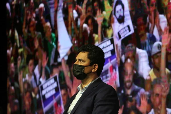O pré-candidato a presidência da República Sergio Moro (Podemos), participa de filiação de membros do MBL (Movimento Brasil Livre) no Hotel Renaissance, região central de São Paulo, nesta noite de quarta-feira, 26. Foto: Fábio Vieira/Metrópoles