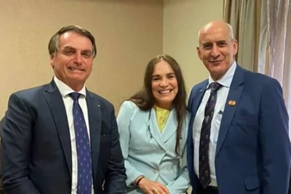 Regina Duarte fará teste na Secretaria de Cultura de Bolsonaro