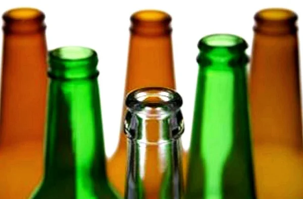 Pinella deixa de vender cerveja long neck para não acumular lixo