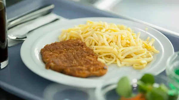 Após novela, GDF contrata empresas de alimentação hospitalar