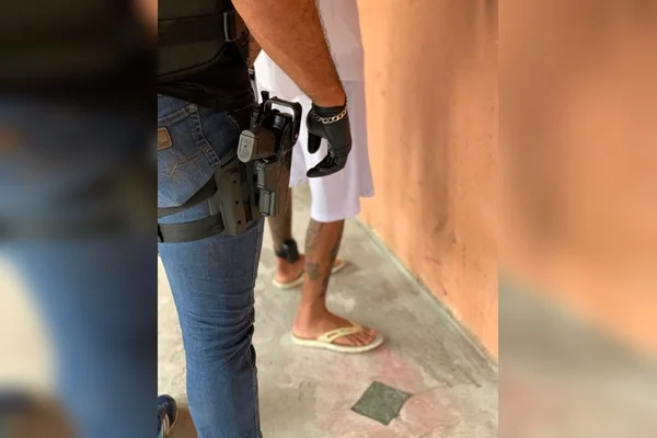 Vídeo. PCDF prende dupla de assaltantes que roubou loja de celulares
