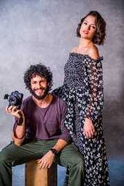 Téo (Rainer Cadete) e Josiane (Agatha Moreira) Téo (Rainer Cadete) e Josiane (Agatha Moreira)