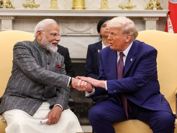 Imagem colorida mostra Donald Trump e premiê da Índia, Narendra Modi - Metrópoles