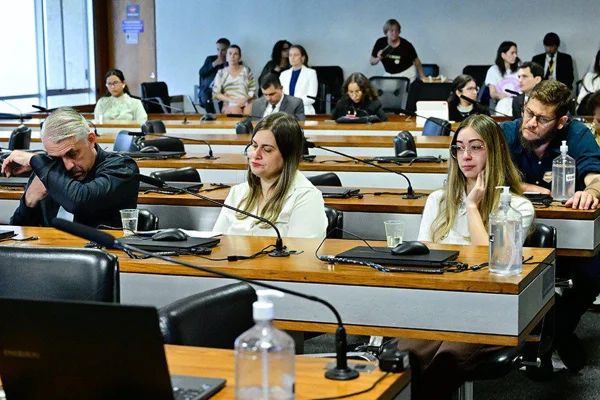 Lei Rodrigo Castanheira contra violência a menores avança no Senado