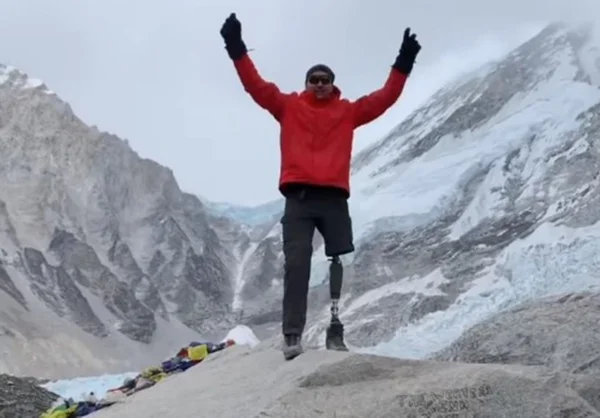 João Carlos Rodovalho Costa, conhecido como João Saci, é o primeiro sul-americano a chegar a acampamento do Monte Everest