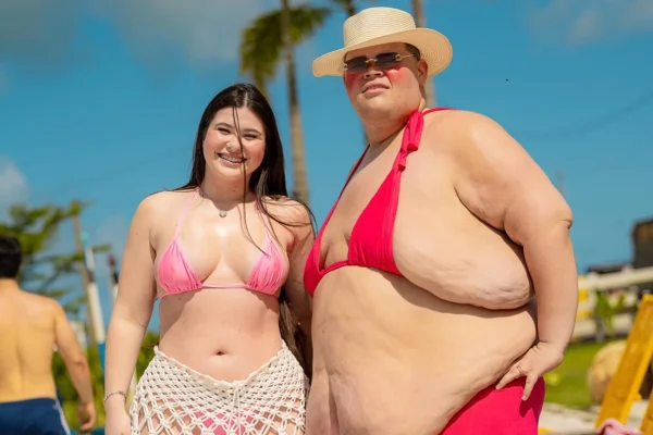 Após perder 130 kg, Gordão da XJ usa biquíni da noiva. Veja foto - destaque galeria Após perder 130 kg, Gordão da XJ usa biquíni da noiva. Veja foto - destaque galeria