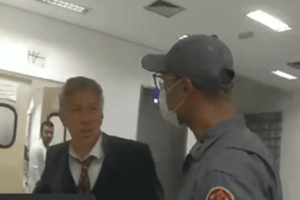 JULIO E BOMBEIRO 1 1