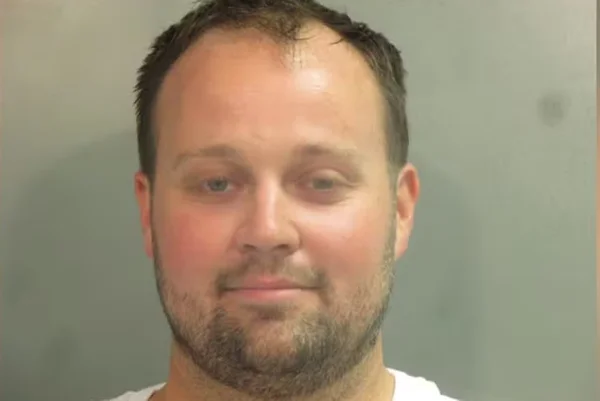 Imagem colorida de Joseph Duggar - Metrópoles