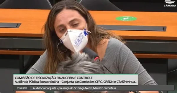 Deputado manda colega ir “se lascar” e pergunta se ela é mulher. Veja