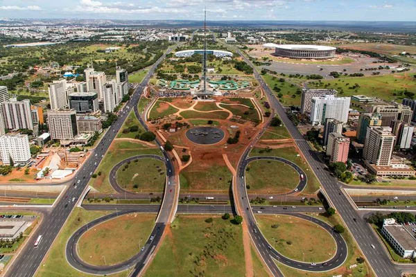 1° de maio: veja o que abre durante feriado do Dia do Trabalhador