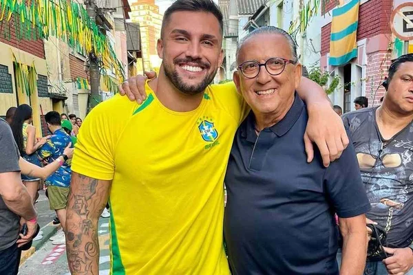 Arthur Picoli ganha cachê de seis dígitos para gravar com Galvão Bueno