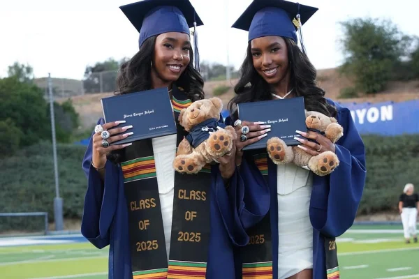 Em meio a julgamento do pai, gêmeas de P. Diddy, Jessie and D'Lila Combs, comemoram formatura - Metrópoles