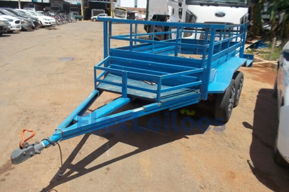 Reboque Hot 1995 R$ 500 Reboque Hot 1995 R$ 500
