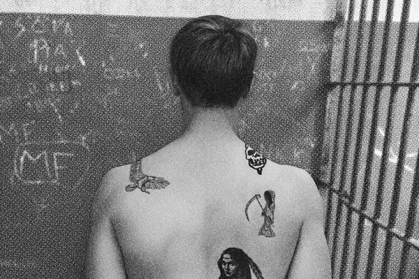 O que as tatuagens revelam sobre o mundo do crime