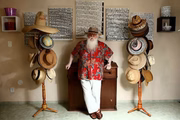 Hermeto Pascoal nasceu na cidade de Lagoa da Canoa, em Alagoas, em 1936
