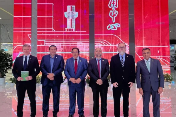 Vereadores de SP durante missão oficial na China