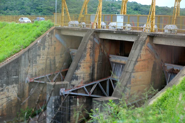 Defesa Civil alerta para alagamento com abertura de barragem