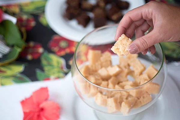 Descomplicada: aprenda a receita da cocada baiana