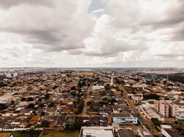 Economia: Anápolis registra aumento de 10% de CNPJs em 2022