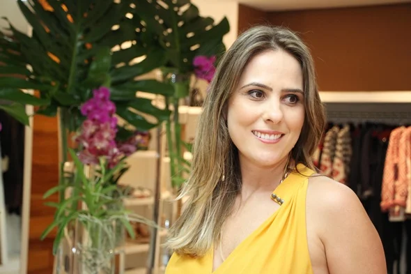 Blogger Helô Drummond recebe amigos e familiares para chá de revelação - imagem 37 Blogger Helô Drummond recebe amigos e familiares para chá de revelação - imagem 37