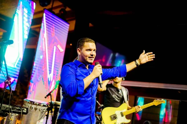 Ricardo Barretto de Andrade comemora 30 anos com festa no Lago Sul