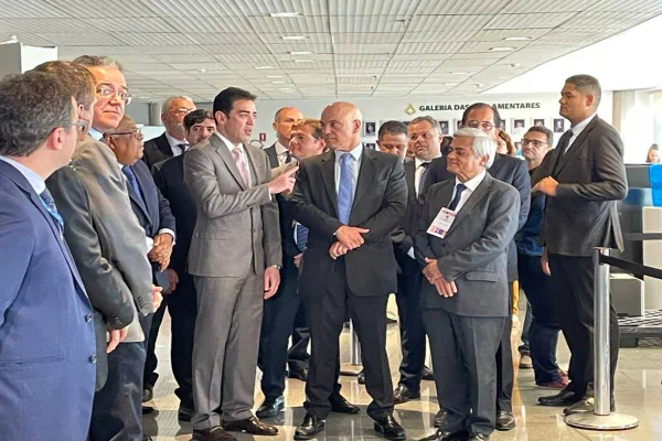 Alexandre de Moraes acompanha teste de integridade de urnas no DF