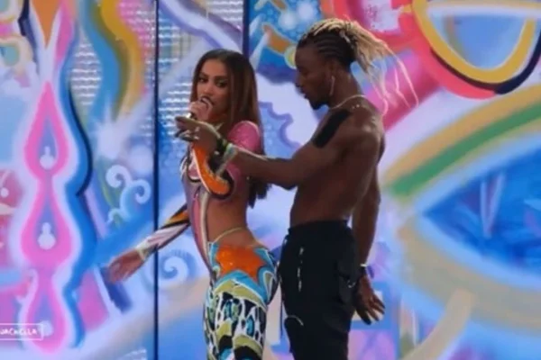 passo de dança anitta