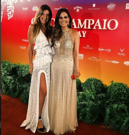 Caroline Bittencourt pulou do barco para salvar cachorros, diz amiga