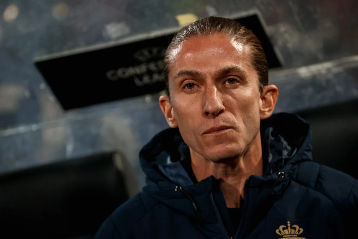 Filipe Luís vence pela terceira vez na Liga Conferência e bate nova marca