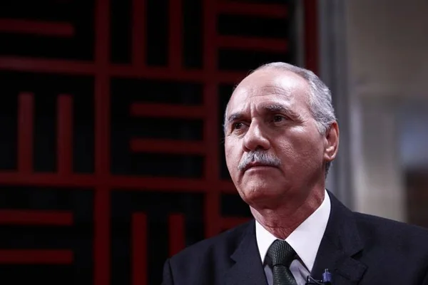Para brigadeiro Átila Maia, ataque a Bolsonaro foi “manobra política”