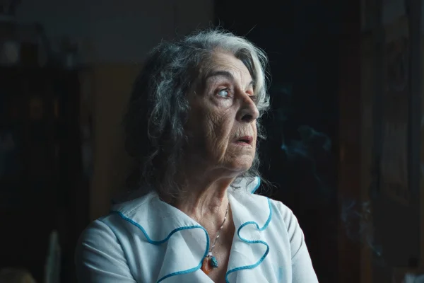 Imagem colorida do curta Obra, selecionado para o Festival de Cine de Huesca - Metrópoles