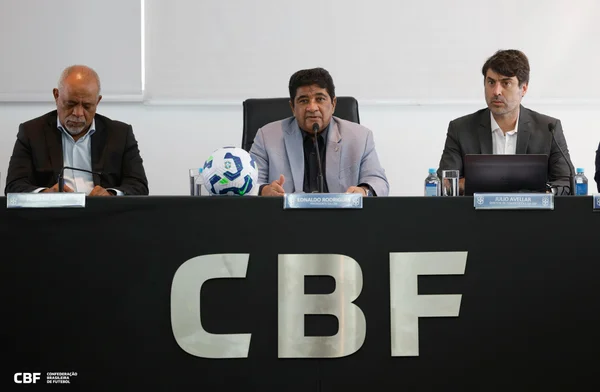 Abertura do presidente da CBF, Ednaldo Rodrigues, deu início ao conselho técnico do Brasileirão 2025- Metrópoles